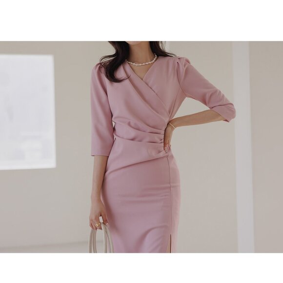 Ode Pink Feminine Side Shirring Slit Dress - Picture 3 of 7